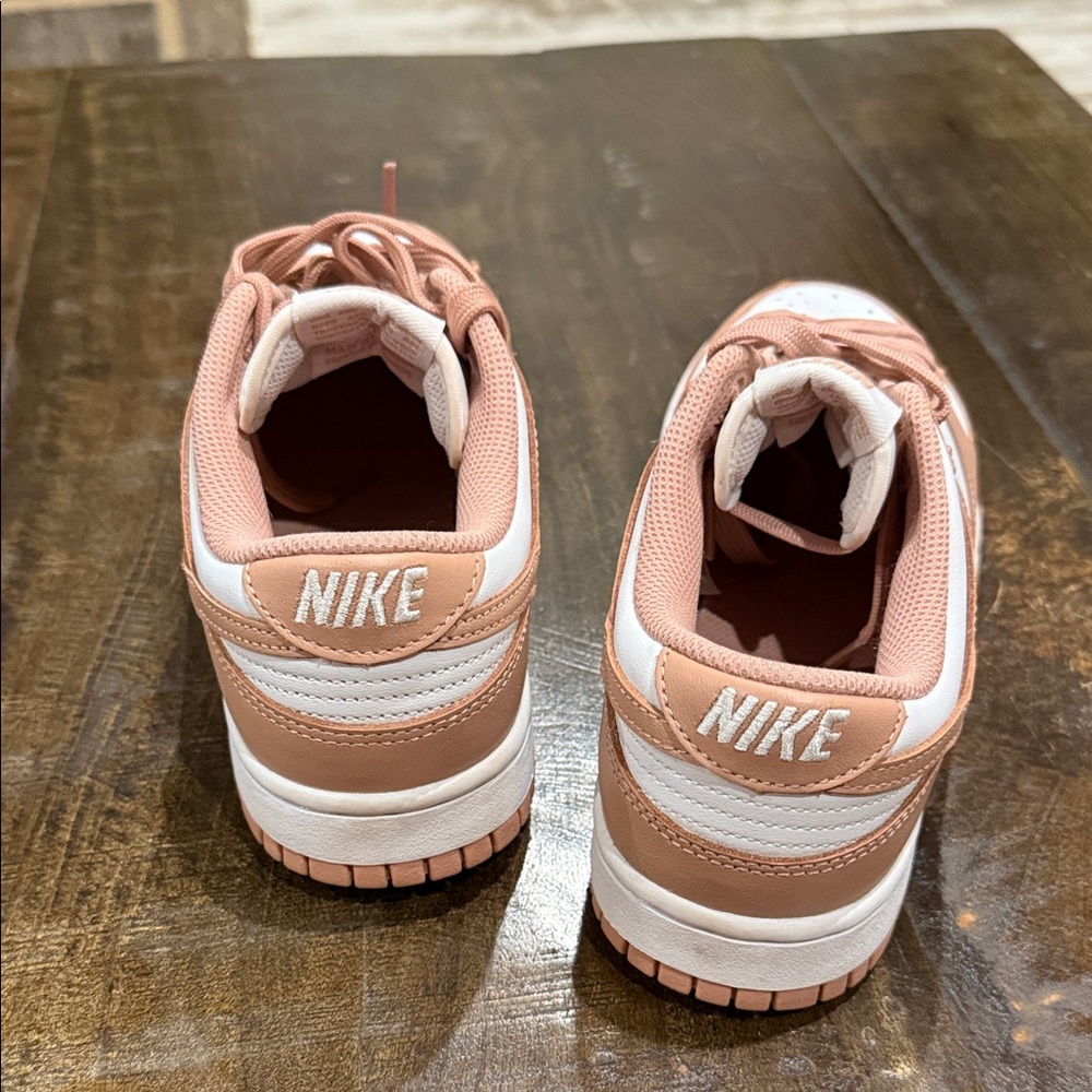 Nike Women's Dunk Low - Picture 4 of 7